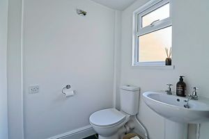 Downstairs toilet- click for photo gallery